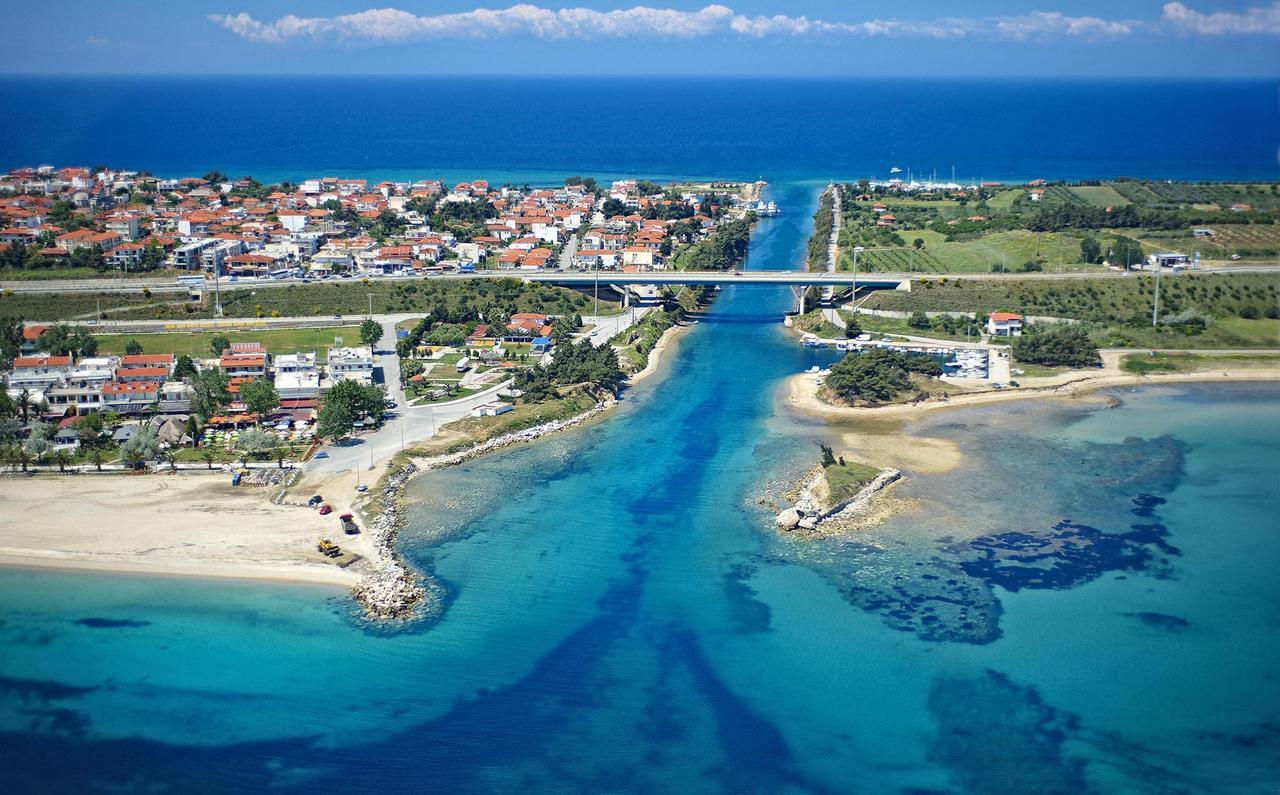 Aqua Luxury Villas Nea Poteidaia Exterior foto