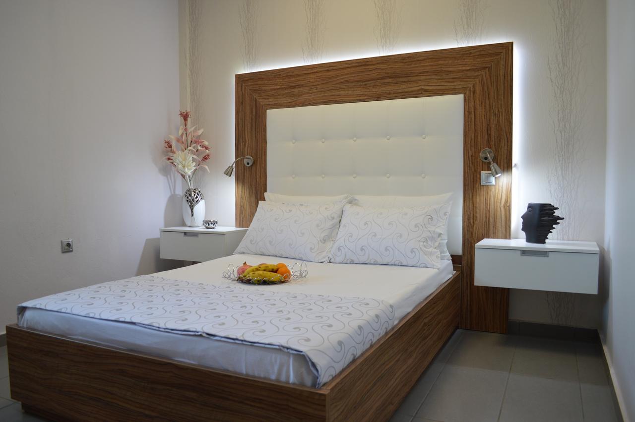 Aqua Luxury Villas Nea Poteidaia Zimmer foto